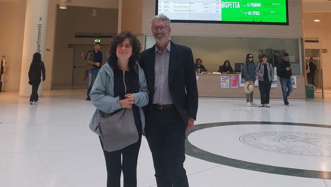 1a23fc60-5d1d-4320-bf18-18d4904195b9